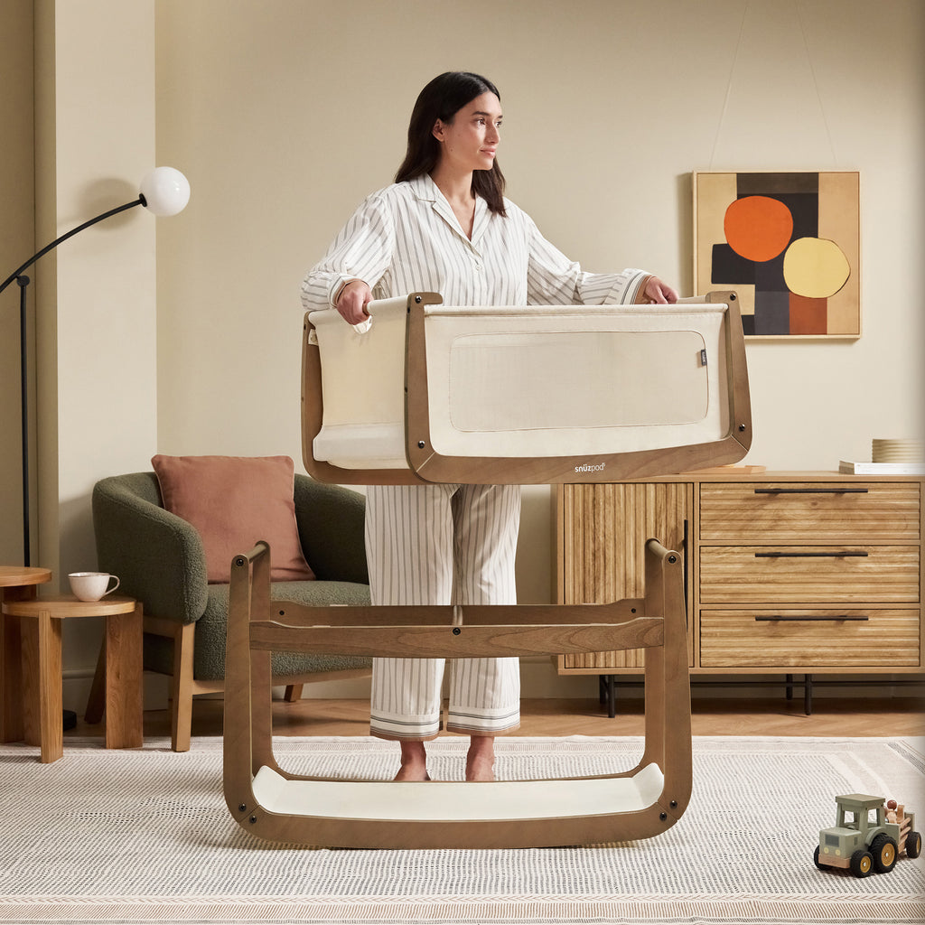 SnüzPod 5 Bassinet Walnut